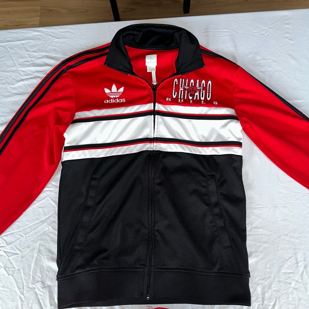 adidas Chicago Bulls Men's Full Zip Track Jacket Black Red White Men’s Small NBA